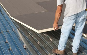 benefits of insulating East Layton flat roofing